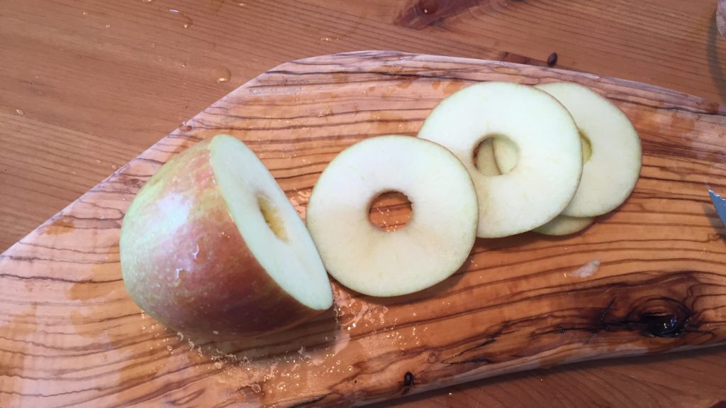 Apfel in Scheiben geschnitten