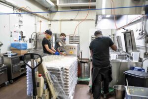 Baechlihof Manufaktur Hummus Produktion