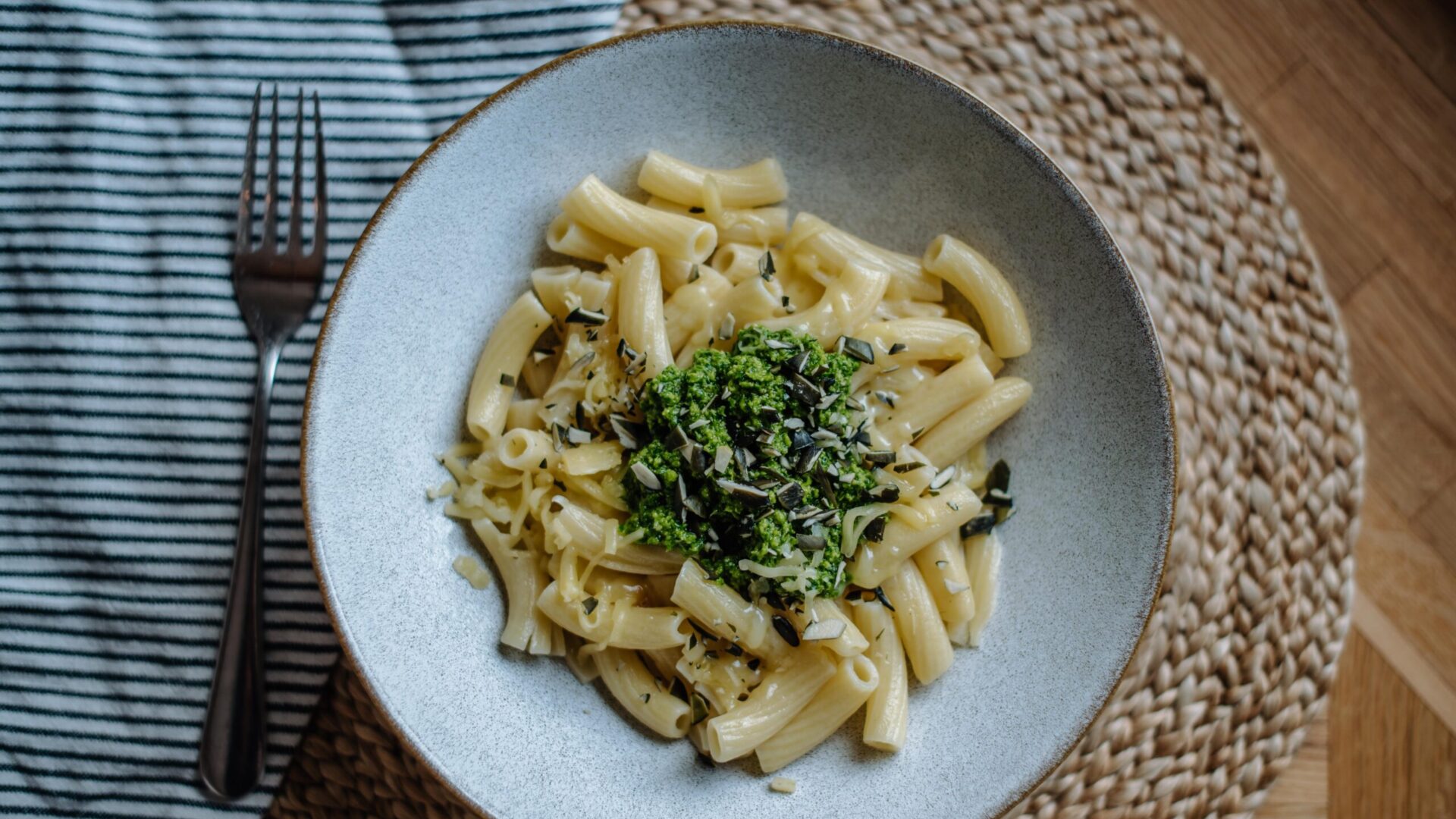 Feldfood Federkohl Pesto Pasta