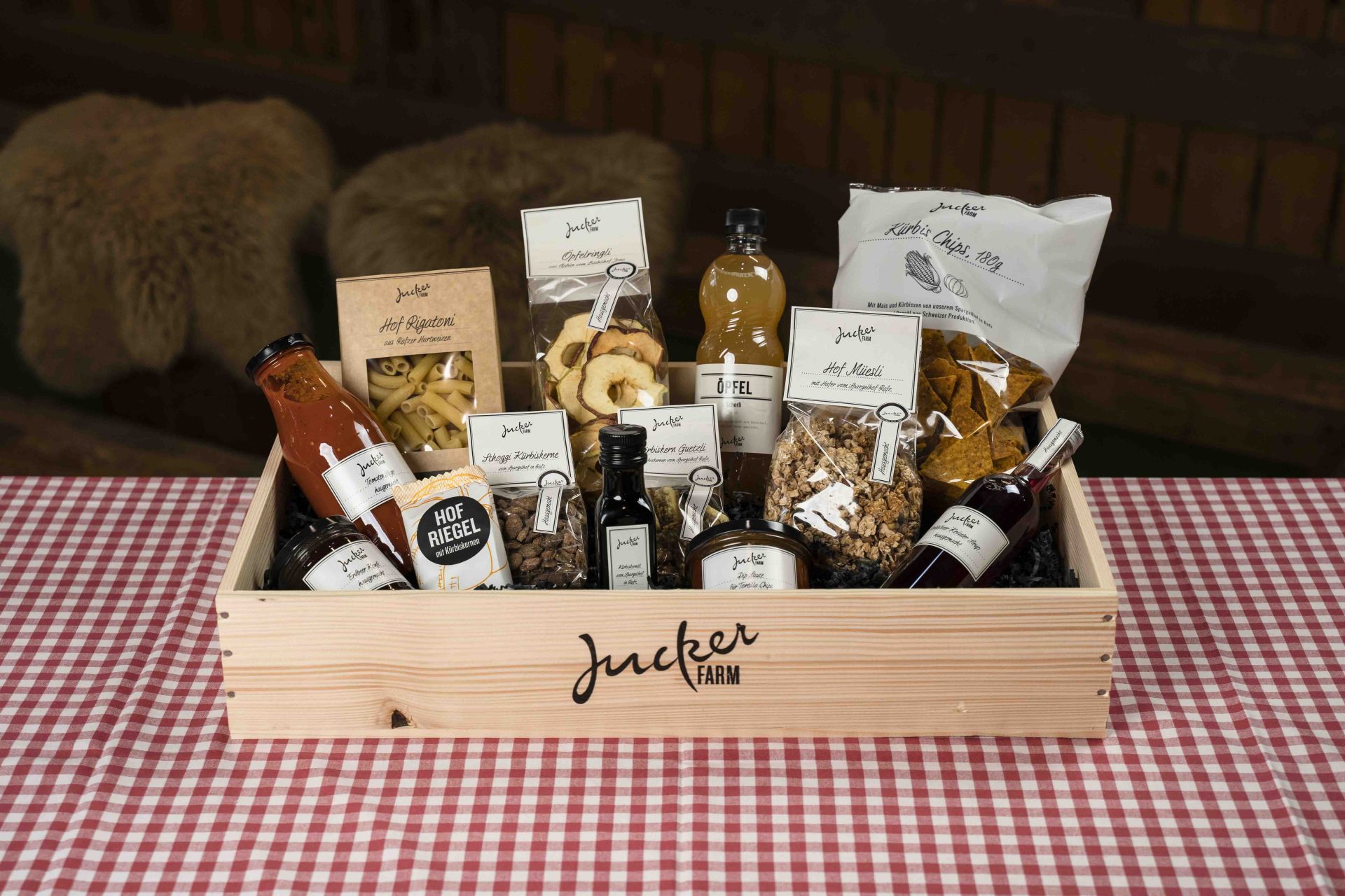 Jucker Farm Geschenkkiste Holz gross