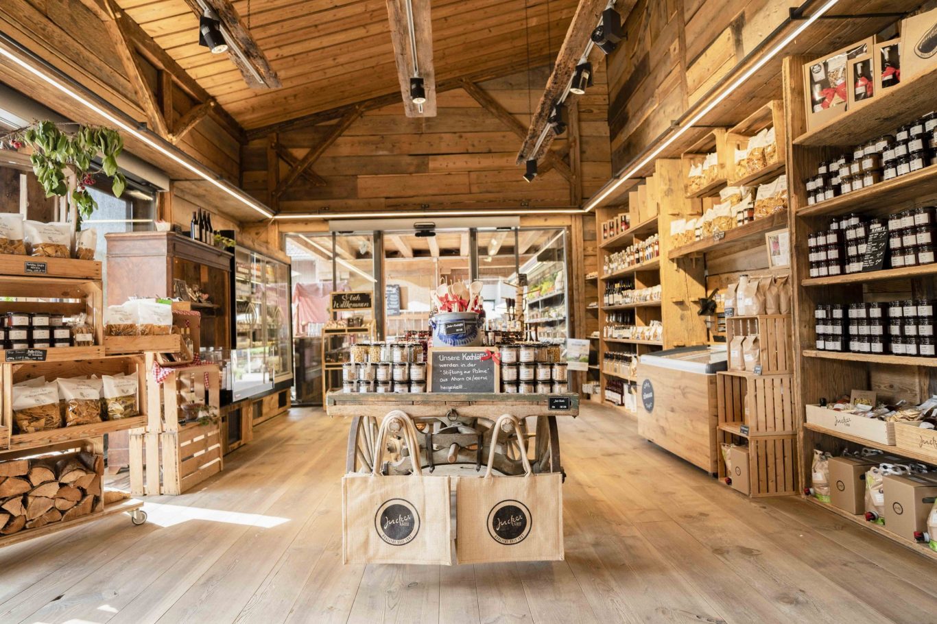 Jucker Erlebnisbauernhof Juckerhof in Seegräben - Jucker Farm
