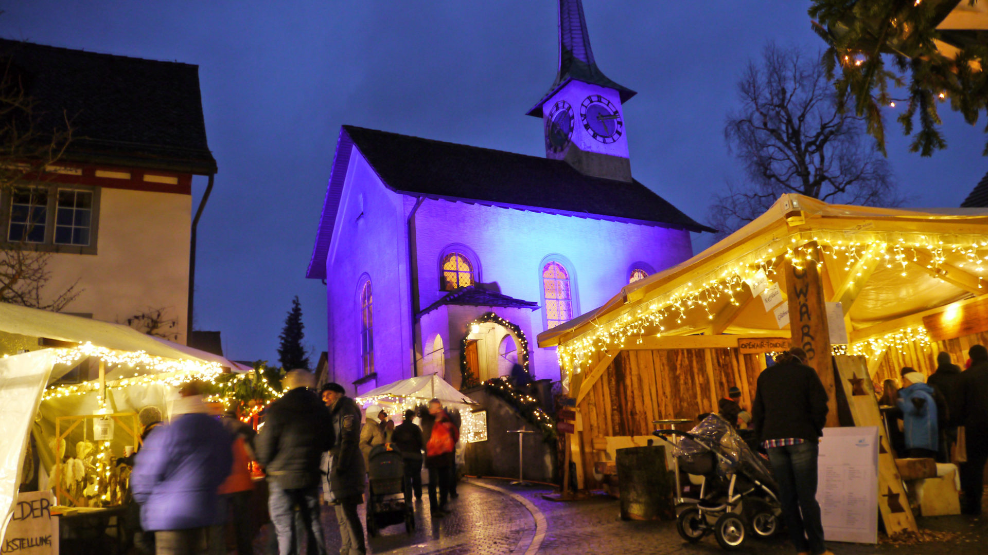 Winterzauber Mit Kirche