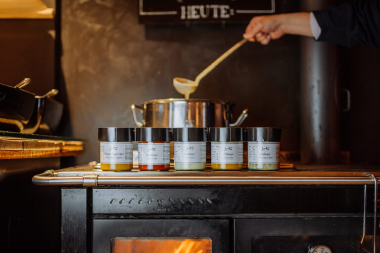 Mini Suppe mit Mikrowellendeckel - ganzes Sortiment