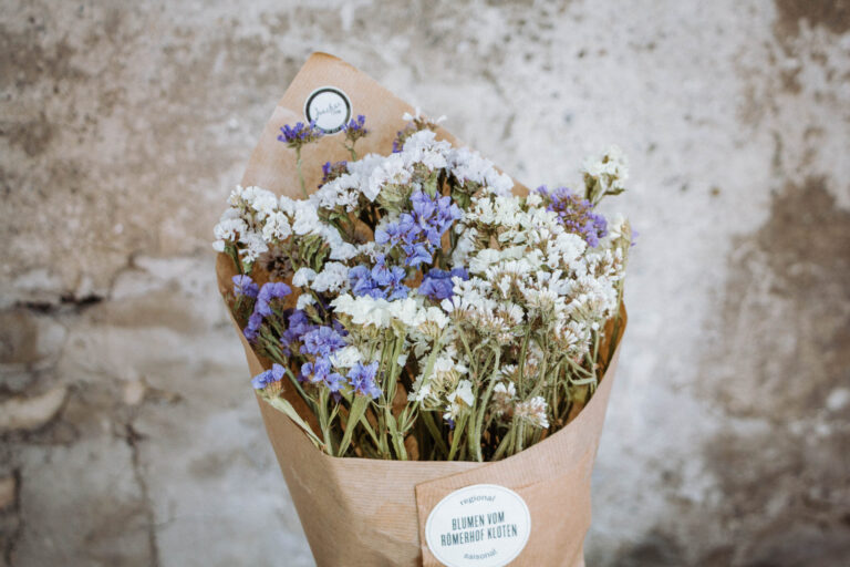 Trockenblumenstrauss Statizen