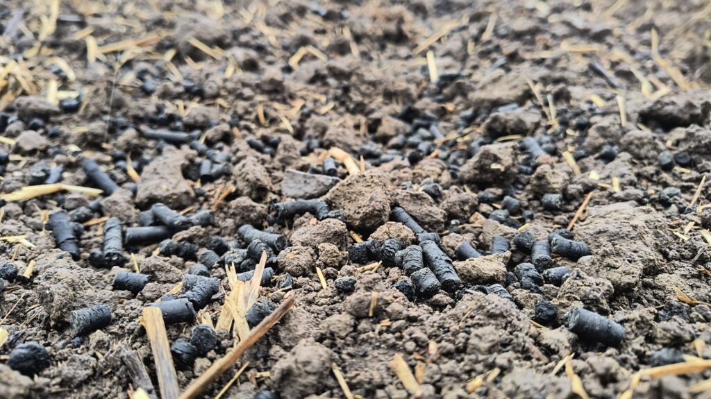 Symactiv Pellets auf dem Feld